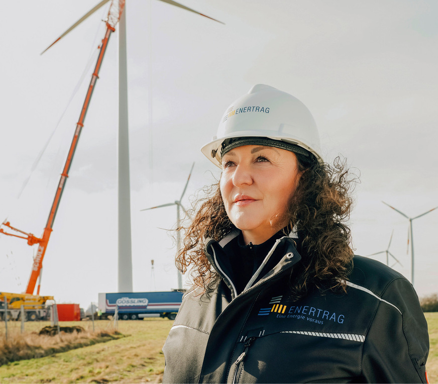 Katja Gall, Teamleiterin Repowering bei Enertrag: „Wir freuen uns auf ein herausforderndes Projekt in Mecklenburg-Vorpommern, was wir mit unserer Expertise in den kommenden Monaten in mehreren Schritten repowern werden.“