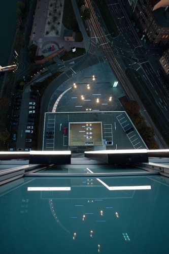 MVV-Energie-Hochhaus 2 | Energieversorgung durch kommunale Unternehmen auf den Kopf gestellt: Flexible Kurzfrist-Verkehrsregelung für den Strom mit virtuellen Kraftwerken. Das Foto zeigt die vor sieben Jahren neu gestaltete Außenfassade des MVV-Hochhauses in Mannheim. - © Foto: Birkenmeier Stein + Design GmbH MVV-Energie-Hochhaus 2 | Energieversorgung durch kommunale Unternehmen auf den Kopf gestellt: Flexible Kurzfrist-Verkehrsregelung für den Strom mit virtuellen Kraftwerken. Das Foto zeigt die vor sieben Jahren neu gestaltete Außenfassade des MVV-Hochhauses in Mannheim. - © Foto: Birkenmeier Stein + Design GmbH