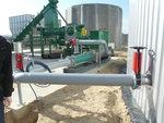 Gute Idee: Die Gülle wird über eine Pumpleitung zur Biogasanlage gebracht. - © Foto: Greenline