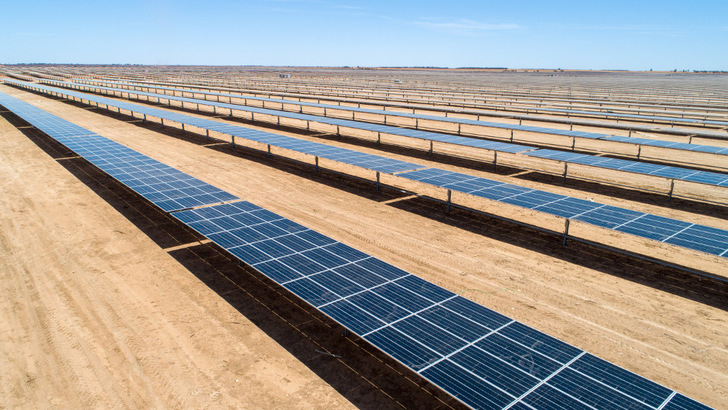 Der Speicher entsteht neben dem Solarpark Limondale. - © RWE Renewables
