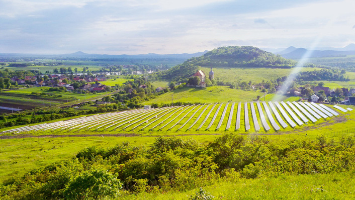 © Photon Energy Auch solche Anlagen wie diese von Photon Energy sind betroffen. Das Unternehmen bereitet ebenfalls eine Klage vor.