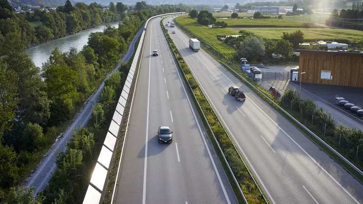 © TNC/AURA Symbolbild für die gut eingespurte Energiewende: Nun soll der deutsche Windenergieweg erfolgreich ins Jahr 2030 führen.