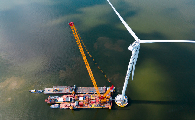 © Foto: corlaffra - stock.adobe.com Die Standortwahl gehört zu den entscheidenden Aspekten bei der Risikobewertung von Offshore-Projekten.