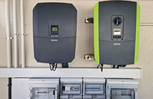 © Foto: Kostal Solar Electric Die Hersteller von Wechselrichtern müssen die neuen gesetzlichen Vorgaben umsetzen. Kostal hat dies mit dem neuen Pleticore G3 und Plus bereits erledigt.