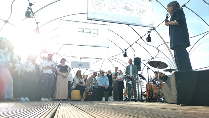 © Tilman Weber SPD-Politikerin Nina Scheer beim Eröffnungsfest der neuen Hamburger Repräsentanz des Unternehmens Erneuerbare Energien Fabrik