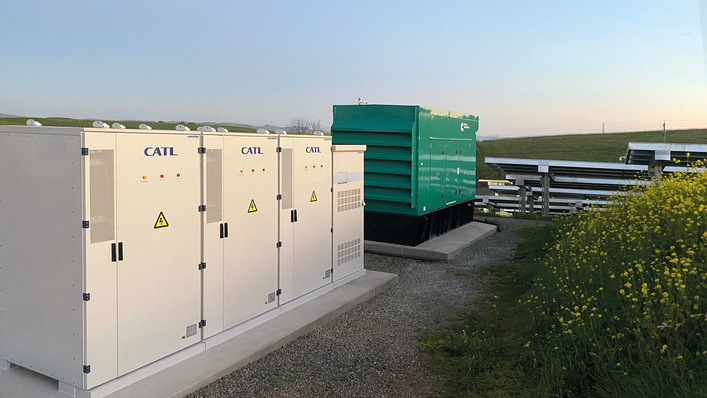 © Socomec Socomec kombiniert seinen Gewerbespeicher mit Batteriezellen von CATL. Ein zertifiziertes Sicherheitssystem ist integriert.