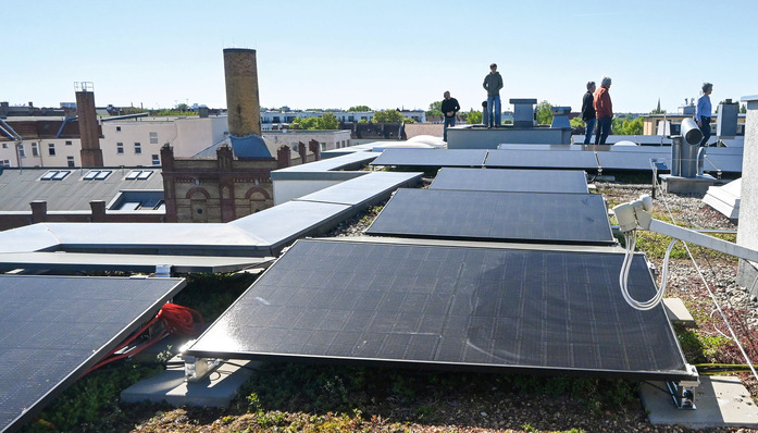 © Foto: Velka Botička Die gemeinschaftliche Gebäudeversorgung könnte der solaren Energiewende in den Städten einen kräftigen Schub versetzen.
